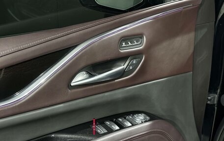 Cadillac Escalade V, 2023 год, 14 000 000 рублей, 11 фотография