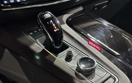 Cadillac Escalade V, 2023 год, 14 000 000 рублей, 16 фотография