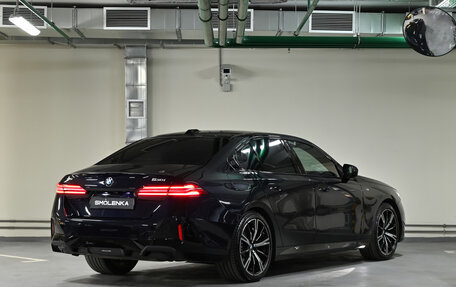 BMW 5 серия, 2023 год, 7 300 000 рублей, 4 фотография