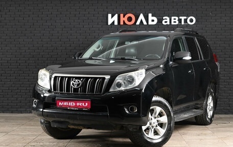Toyota Land Cruiser Prado 150 рестайлинг 2, 2012 год, 3 055 000 рублей, 1 фотография
