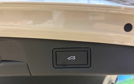 Volkswagen Tiguan, 2025 год, 5 199 000 рублей, 30 фотография