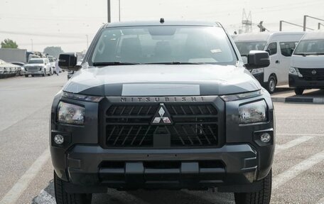 Mitsubishi L200, 2025 год, 6 390 000 рублей, 2 фотография