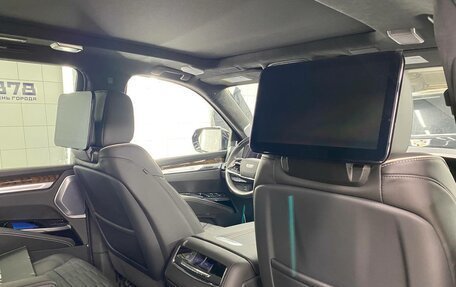 Cadillac Escalade V, 2025 год, 19 500 000 рублей, 12 фотография