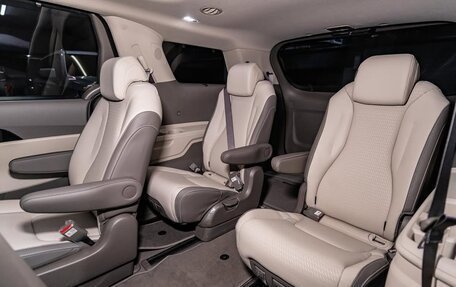 KIA Carnival, 2025 год, 6 750 000 рублей, 12 фотография