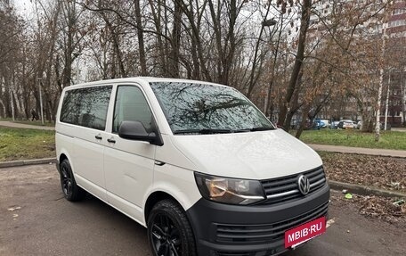 Volkswagen Transporter T6 рестайлинг, 2015 год, 2 270 000 рублей, 5 фотография