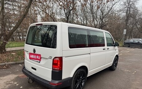 Volkswagen Transporter T6 рестайлинг, 2015 год, 2 270 000 рублей, 4 фотография