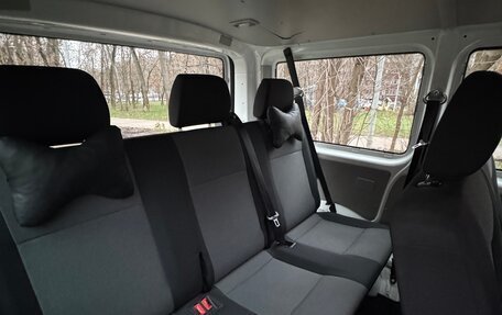 Volkswagen Transporter T6 рестайлинг, 2015 год, 2 270 000 рублей, 17 фотография