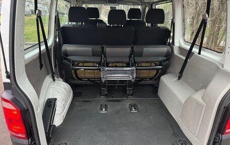 Volkswagen Transporter T6 рестайлинг, 2015 год, 2 270 000 рублей, 9 фотография