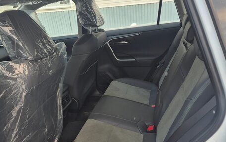 Toyota RAV4, 2025 год, 4 050 000 рублей, 14 фотография