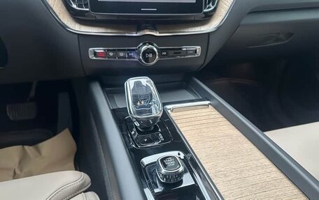 Volvo XC60 II, 2025 год, 6 130 000 рублей, 16 фотография