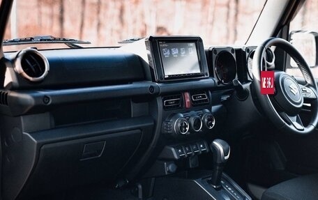 Suzuki Jimny, 2022 год, 1 950 000 рублей, 11 фотография