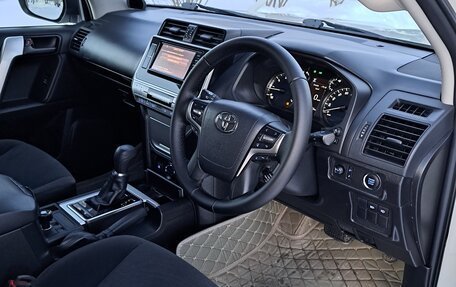 Toyota Land Cruiser Prado 150 рестайлинг 2, 2018 год, 3 650 000 рублей, 8 фотография