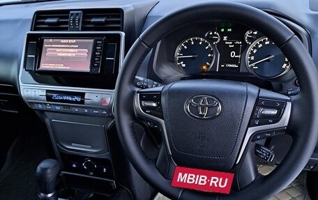 Toyota Land Cruiser Prado 150 рестайлинг 2, 2018 год, 3 650 000 рублей, 9 фотография