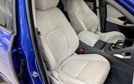 Jaguar E-Pace, 2018 год, 2 940 000 рублей, 21 фотография