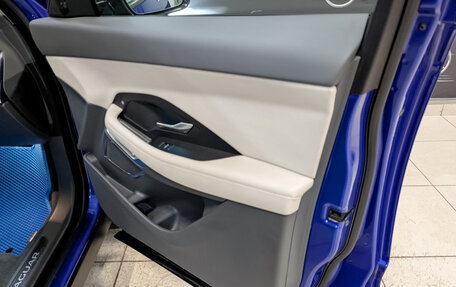 Jaguar E-Pace, 2018 год, 2 940 000 рублей, 22 фотография