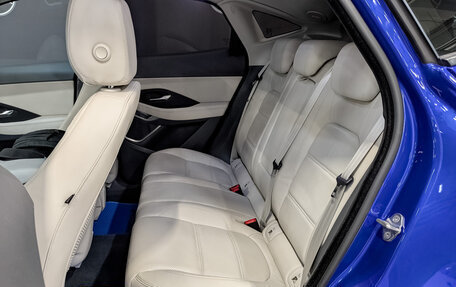 Jaguar E-Pace, 2018 год, 2 940 000 рублей, 17 фотография