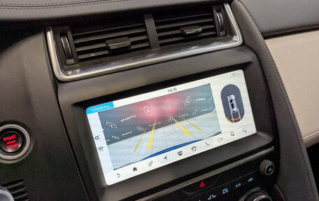 Jaguar E-Pace, 2018 год, 2 940 000 рублей, 25 фотография