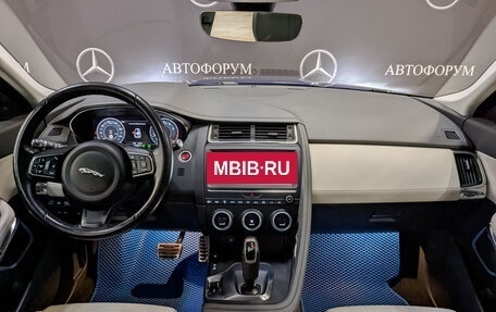 Jaguar E-Pace, 2018 год, 2 940 000 рублей, 14 фотография