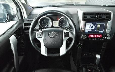 Toyota Land Cruiser Prado 150 рестайлинг 2, 2012 год, 3 055 000 рублей, 11 фотография