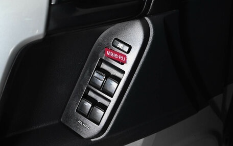 Toyota Land Cruiser Prado 150 рестайлинг 2, 2012 год, 3 055 000 рублей, 14 фотография