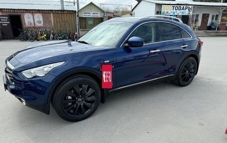 Infiniti QX70, 2014 год, 2 900 000 рублей, 5 фотография