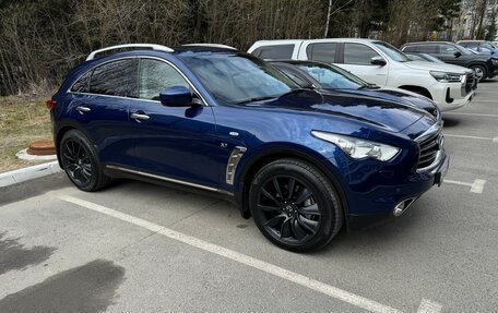 Infiniti QX70, 2014 год, 2 900 000 рублей, 9 фотография