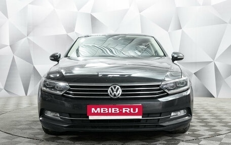 Volkswagen Passat B8 рестайлинг, 2019 год, 2 230 000 рублей, 8 фотография