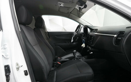 KIA Rio IV, 2021 год, 1 711 000 рублей, 11 фотография