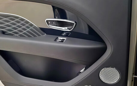 Bentley Bentayga I, 2025 год, 34 430 000 рублей, 8 фотография