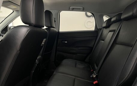 Mitsubishi ASX I рестайлинг, 2012 год, 999 000 рублей, 34 фотография