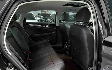 Volkswagen Passat B8 рестайлинг, 2021 год, 2 386 000 рублей, 13 фотография