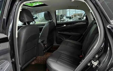 Volkswagen Passat B8 рестайлинг, 2021 год, 2 386 000 рублей, 12 фотография