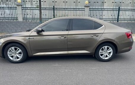 Skoda Superb III рестайлинг, 2022 год, 1 900 008 рублей, 3 фотография