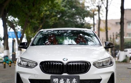 BMW 1 серия, 2023 год, 1 840 000 рублей, 2 фотография