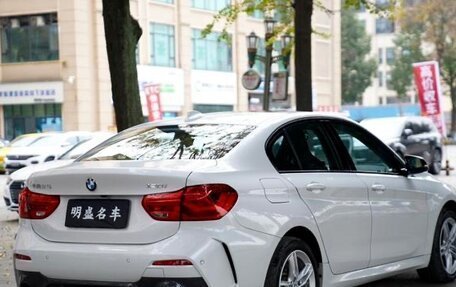 BMW 1 серия, 2023 год, 1 840 000 рублей, 7 фотография