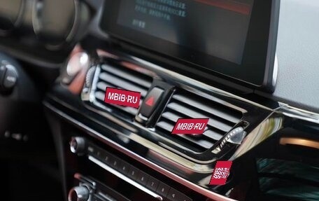 BMW 1 серия, 2023 год, 1 840 000 рублей, 11 фотография