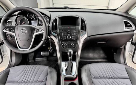 Opel Astra J, 2014 год, 1 100 000 рублей, 14 фотография