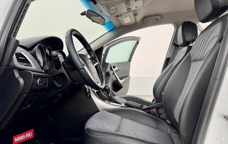 Opel Astra J, 2014 год, 1 100 000 рублей, 29 фотография