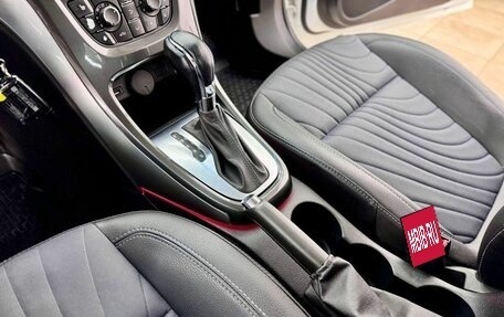 Opel Astra J, 2014 год, 1 100 000 рублей, 25 фотография