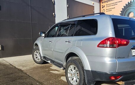 Mitsubishi Pajero Sport II рестайлинг, 2014 год, 1 590 000 рублей, 2 фотография