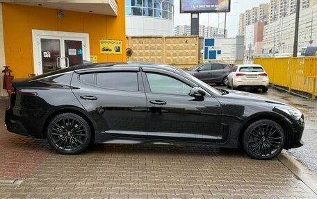 KIA Stinger I, 2018 год, 2 000 000 рублей, 8 фотография