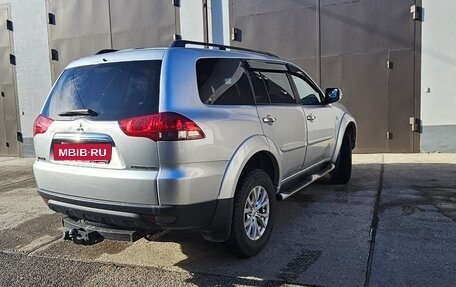 Mitsubishi Pajero Sport II рестайлинг, 2014 год, 1 590 000 рублей, 3 фотография