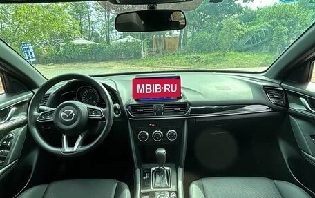 Mazda CX-4, 2023 год, 2 450 000 рублей, 18 фотография