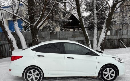 Hyundai Solaris II рестайлинг, 2013 год, 800 000 рублей, 6 фотография