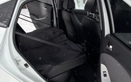 Hyundai Solaris II рестайлинг, 2013 год, 800 000 рублей, 19 фотография