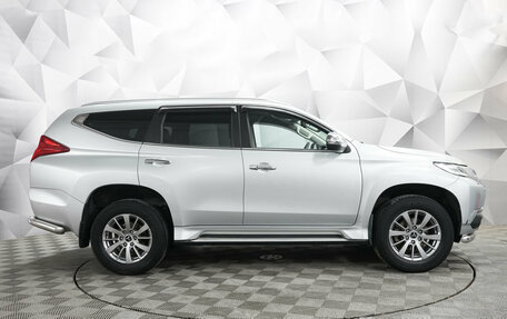 Mitsubishi Pajero Sport III рестайлинг, 2018 год, 2 882 000 рублей, 6 фотография