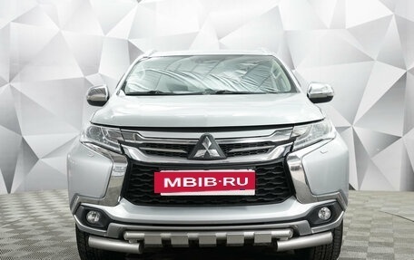 Mitsubishi Pajero Sport III рестайлинг, 2018 год, 2 882 000 рублей, 8 фотография