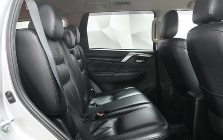 Mitsubishi Pajero Sport III рестайлинг, 2018 год, 2 882 000 рублей, 13 фотография