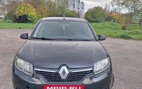 Renault Logan II, 2017 год, 515 000 рублей, 6 фотография