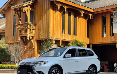 Mitsubishi Outlander III рестайлинг 3, 2021 год, 2 298 000 рублей, 1 фотография